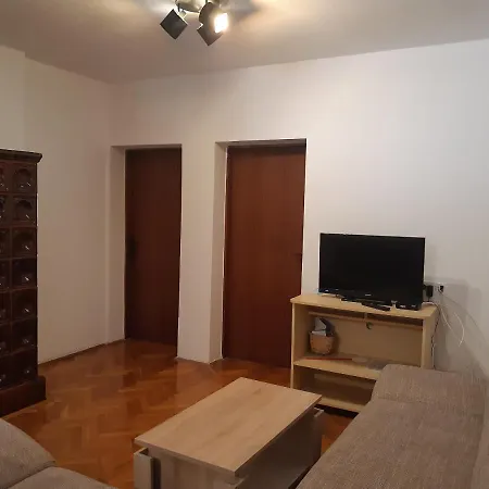 Kana Apartman Póla