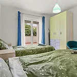 Kana Apartment